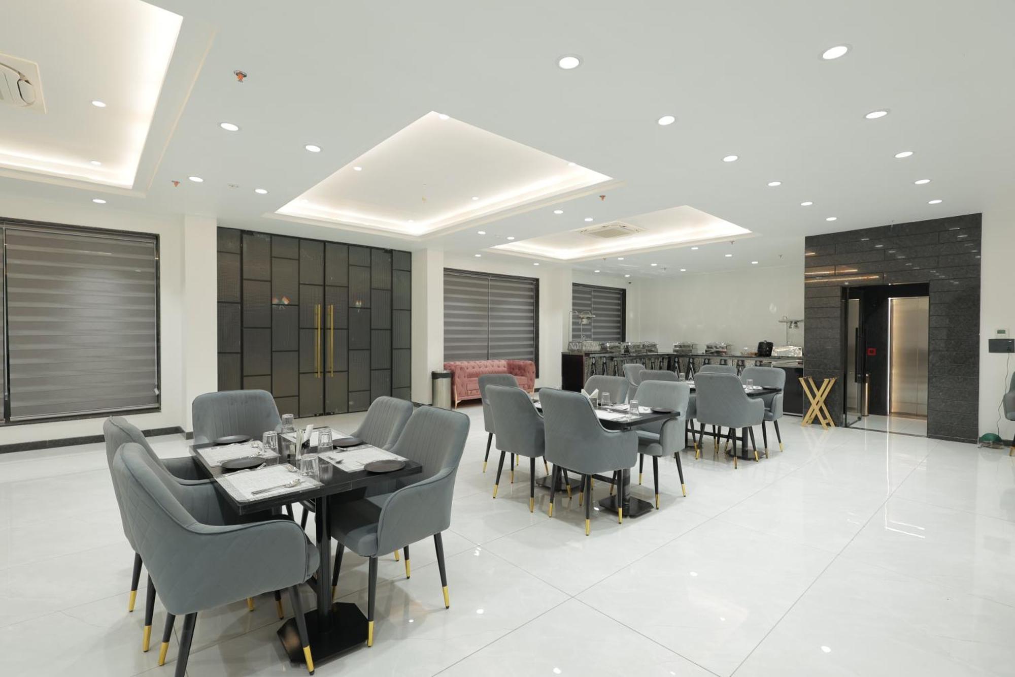 Hotel Snj Taj Grand Agra  Exteriér fotografie
